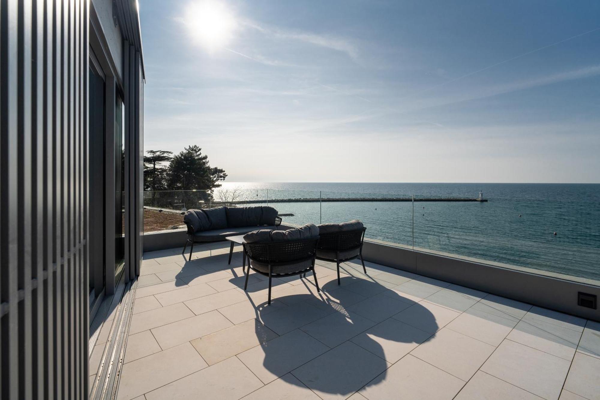 Blu Mare Hotel Novigrad  Exterior photo